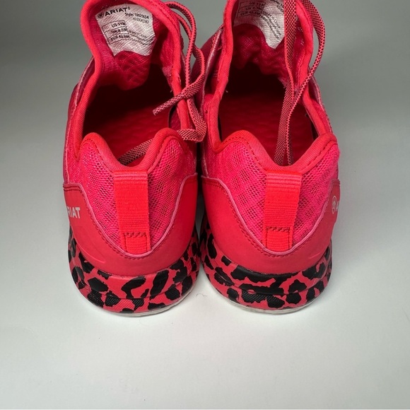 ARIAT Women's Shoes Sneakers Fuse Leopard Bright Pink Mobwife Sz 11 Workout Gym - Picture 8 of 11